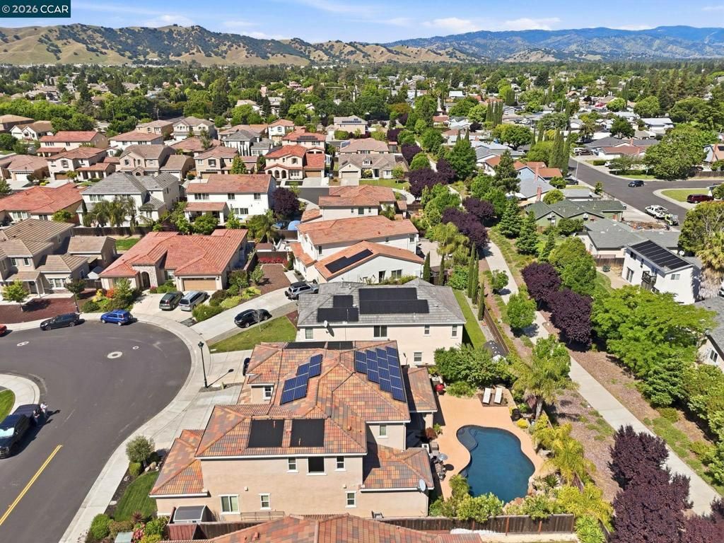 Image 77 of property listing at 5036 Turnbridge Ct, Vacaville, CA 95687