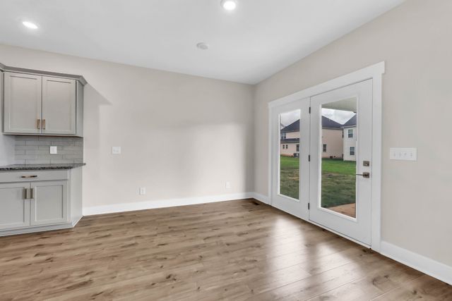 463 Spiderwort Dr, Clarksville, TN 37043