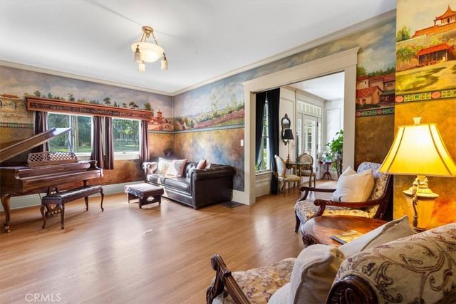 1012 W Highland Ave., Redlands, CA 92373