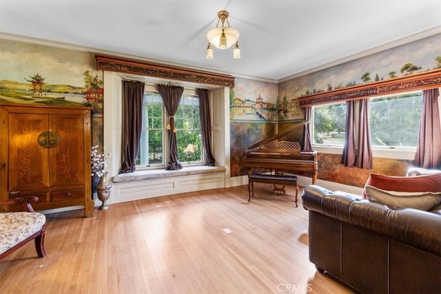 1012 W Highland Ave., Redlands, CA 92373