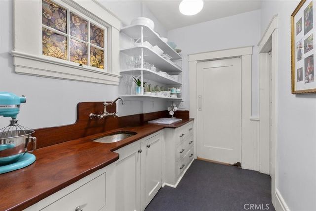 1012 W Highland Ave., Redlands, CA 92373