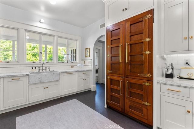 1012 W Highland Ave., Redlands, CA 92373