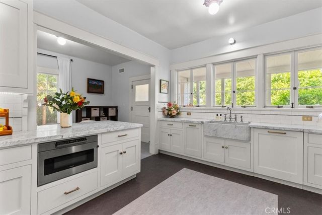 1012 W Highland Ave., Redlands, CA 92373