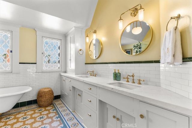 1012 W Highland Ave., Redlands, CA 92373