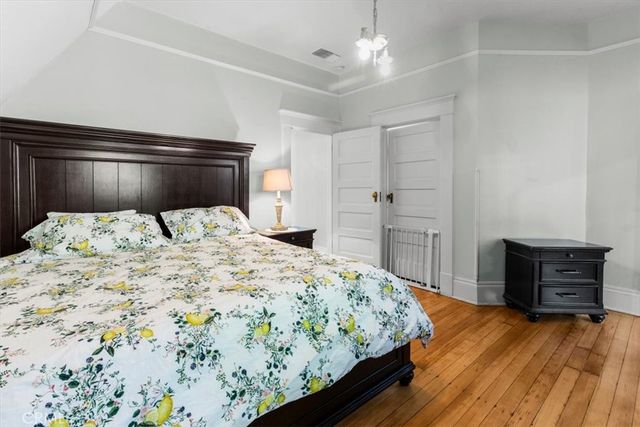 1012 W Highland Ave., Redlands, CA 92373