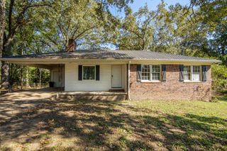 165 PHILLIPS DR, Savannah, TN 38372