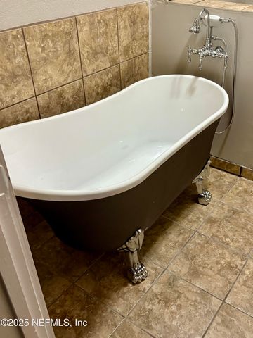 19619 NW 56TH Avenue, Starke, FL 32091