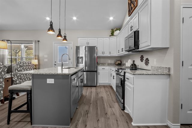 805 Carter Lane, Santo, TX 76472