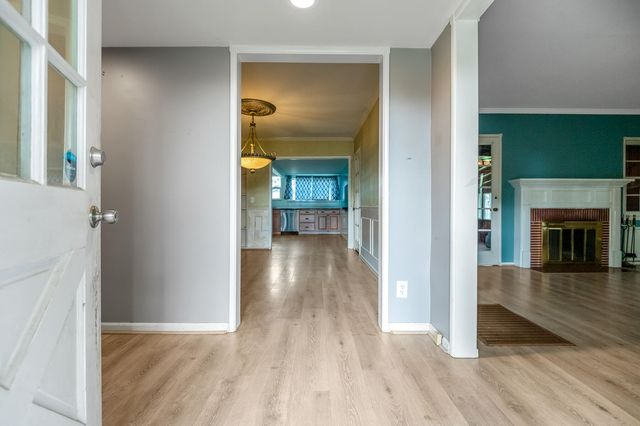 4708 W Hurley Avenue, Visalia, CA 93291