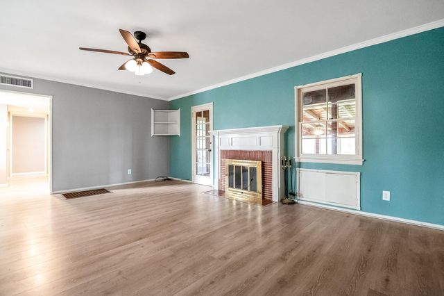 4708 W Hurley Avenue, Visalia, CA 93291