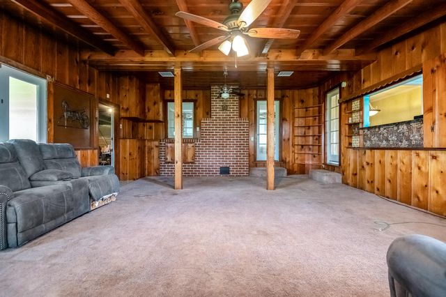 4708 W Hurley Avenue, Visalia, CA 93291