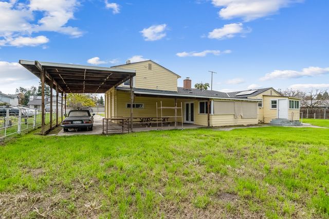 4708 W Hurley Avenue, Visalia, CA 93291