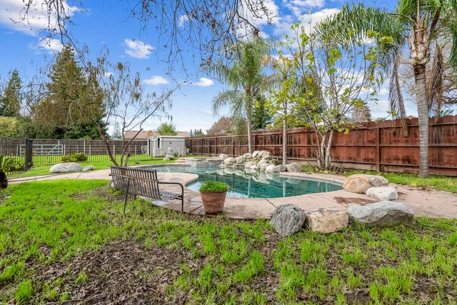 4708 W Hurley Avenue, Visalia, CA 93291