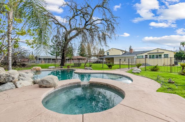 4708 W Hurley Avenue, Visalia, CA 93291