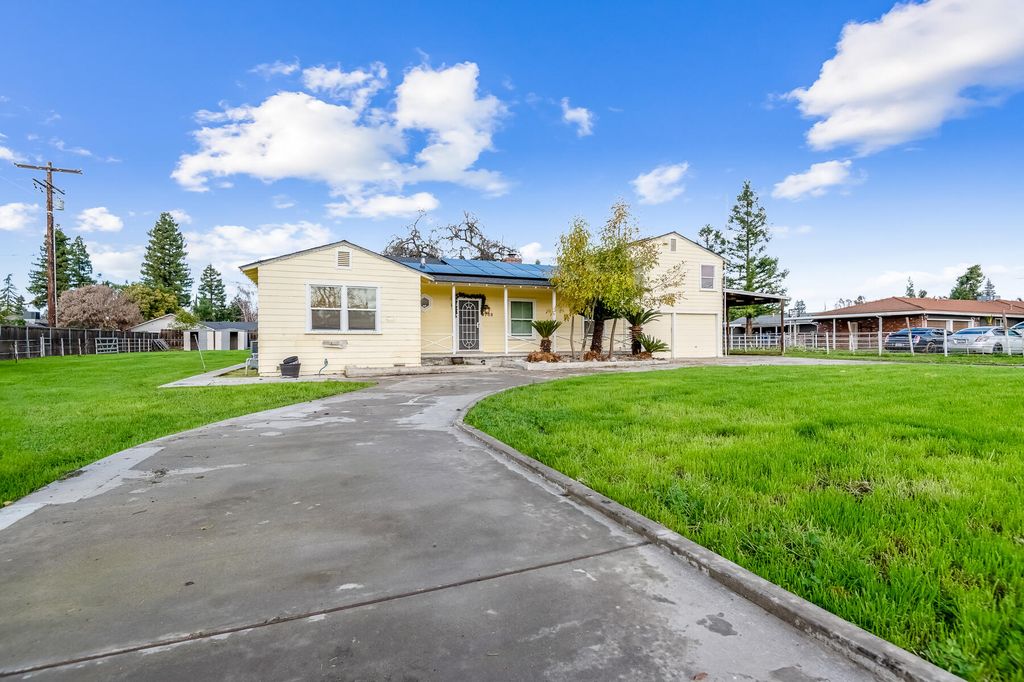 4708 W Hurley Avenue, Visalia, CA 93291