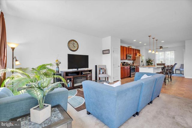 465 DOGWOOD DR, Deptford, NJ 08096
