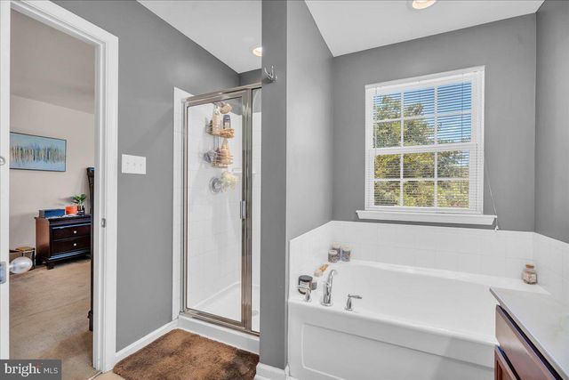 465 DOGWOOD DR, Deptford, NJ 08096