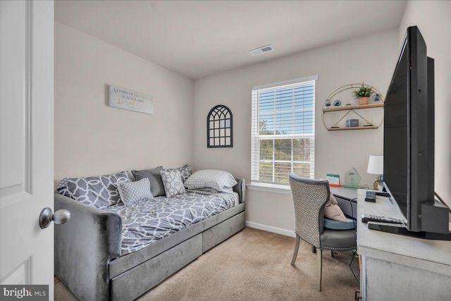 465 DOGWOOD DR, Deptford, NJ 08096