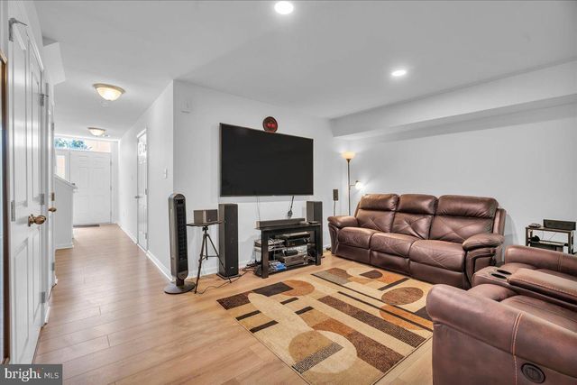 465 DOGWOOD DR, Deptford, NJ 08096