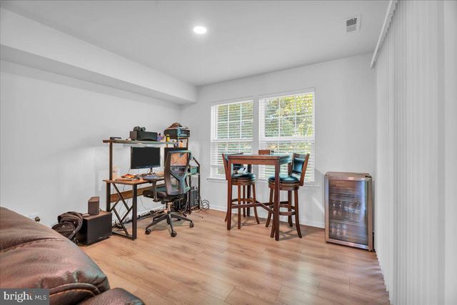 465 DOGWOOD DR, Deptford, NJ 08096