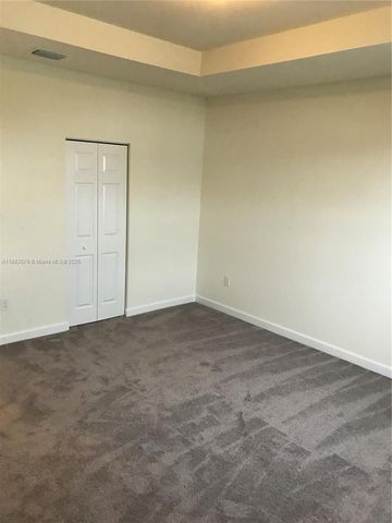 8806 NW 103rd Ave, Doral, FL 33178