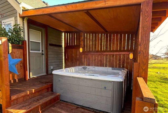 5433 Elder Road, Ferndale, WA 98248