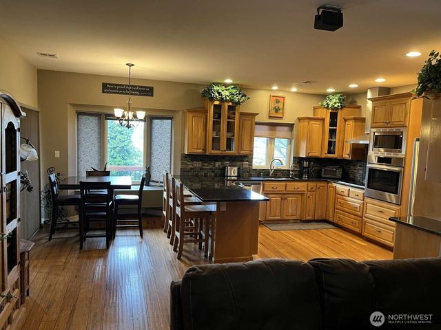 5433 Elder Road, Ferndale, WA 98248