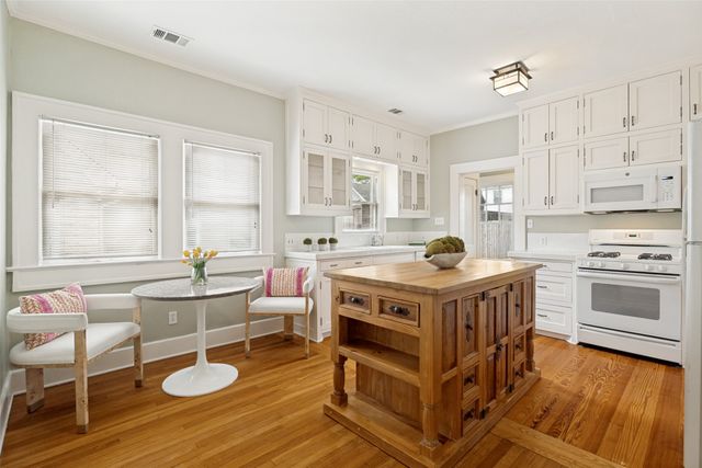 6139 La Vista Drive, Dallas, TX 75214