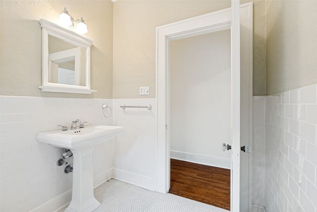 6139 La Vista Drive, Dallas, TX 75214