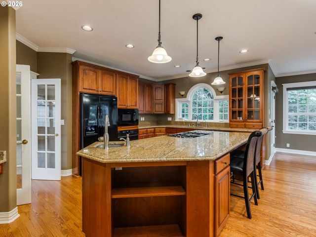 1845 N TEAKWOOD Cir, Canby, OR 97013