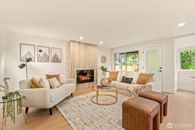 18501 28th Avenue SE, Bothell, WA 98012