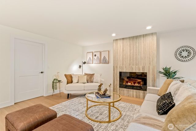 18501 28th Avenue SE, Bothell, WA 98012