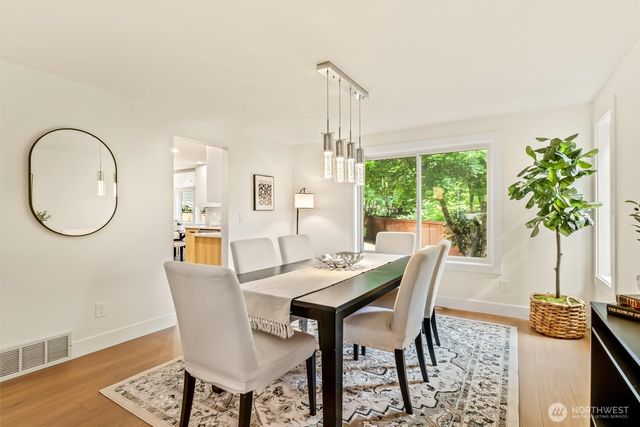 18501 28th Avenue SE, Bothell, WA 98012