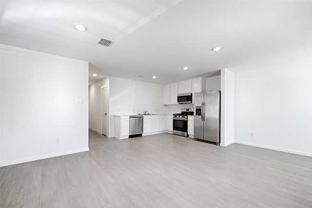 1617 Verdin Drive, Fort Worth, TX 76140