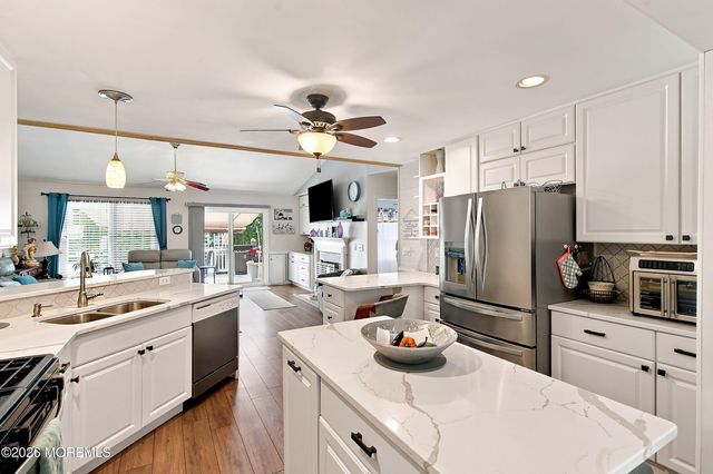 133 Mooring Road, Manahawkin, NJ 08050