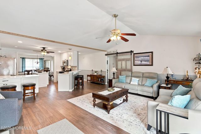 133 Mooring Road, Manahawkin, NJ 08050