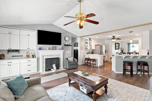 133 Mooring Road, Manahawkin, NJ 08050