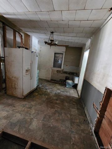 2025 Adams Avenue, Flint, MI 48505