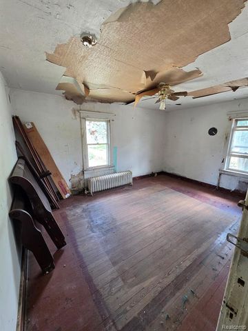 2025 Adams Avenue, Flint, MI 48505