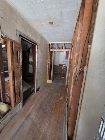 2025 Adams Avenue, Flint, MI 48505