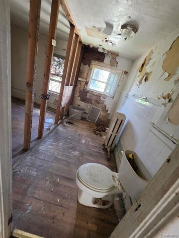 2025 Adams Avenue, Flint, MI 48505