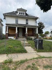 2025 Adams Avenue, Flint, MI 48505