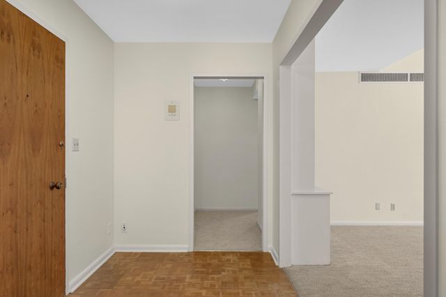 3540 James Avenue S 106, Minneapolis, MN 55408