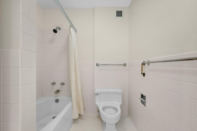 3540 James Avenue S 106, Minneapolis, MN 55408