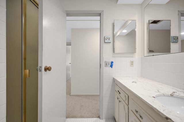 3540 James Avenue S 106, Minneapolis, MN 55408