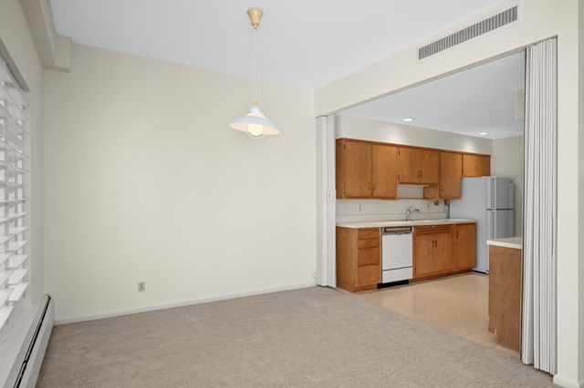 3540 James Avenue S 106, Minneapolis, MN 55408