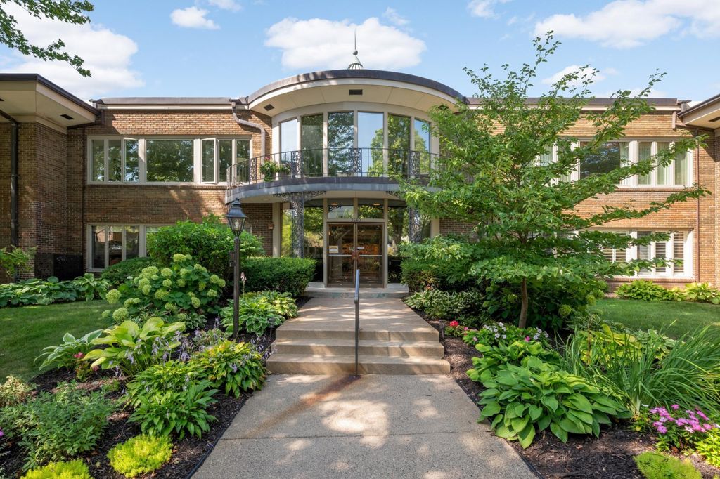 3540 James Avenue S 106, Minneapolis, MN 55408