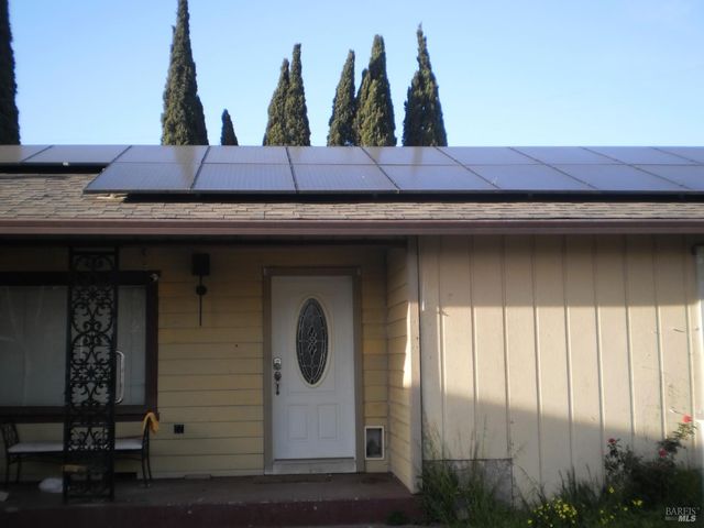 1911 Corby Ave, Santa Rosa, CA 95407