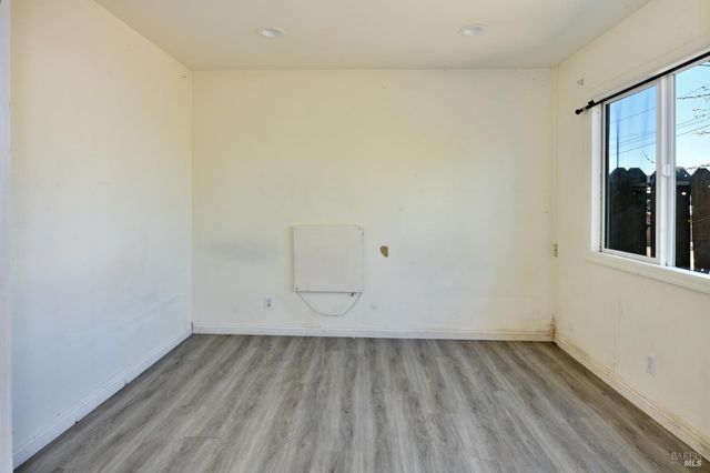 1911 Corby Ave, Santa Rosa, CA 95407