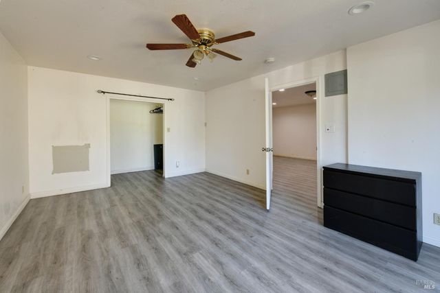 1911 Corby Ave, Santa Rosa, CA 95407